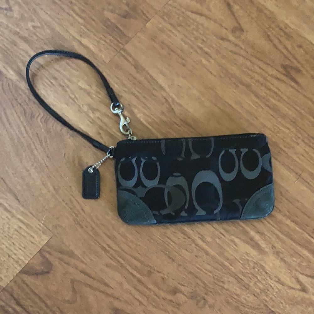 Y2K Vintage Coach Wristlet - Black C Print